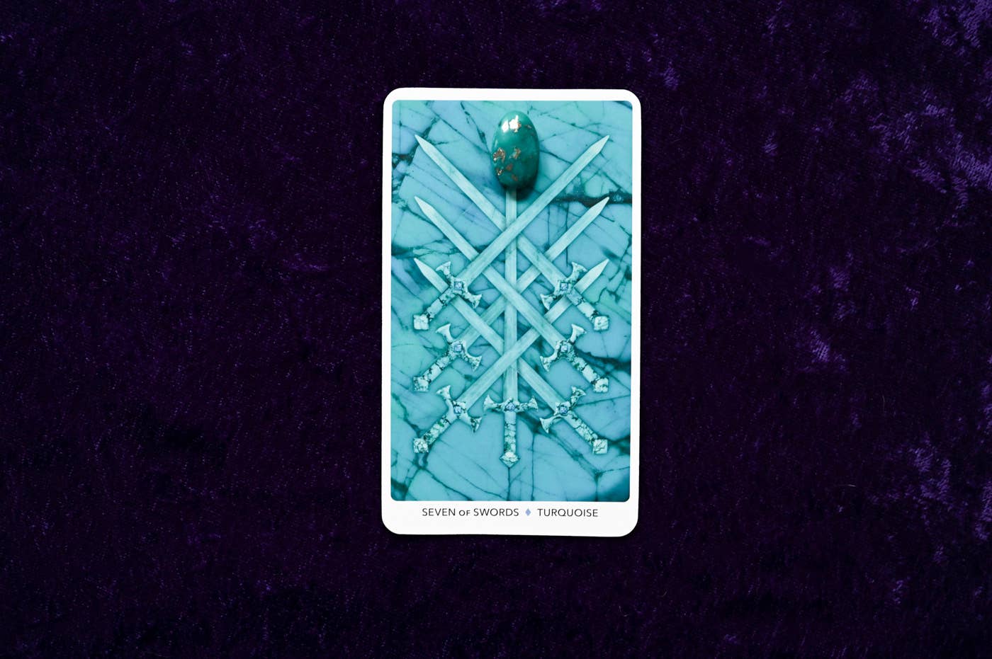 Crystal Keys Tarot: 78 Cards & 176-Page Full-Color Guidebook