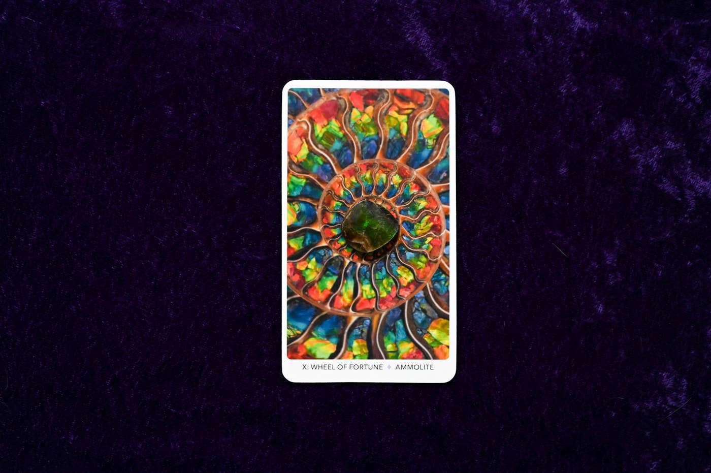 Crystal Keys Tarot: 78 Cards & 176-Page Full-Color Guidebook