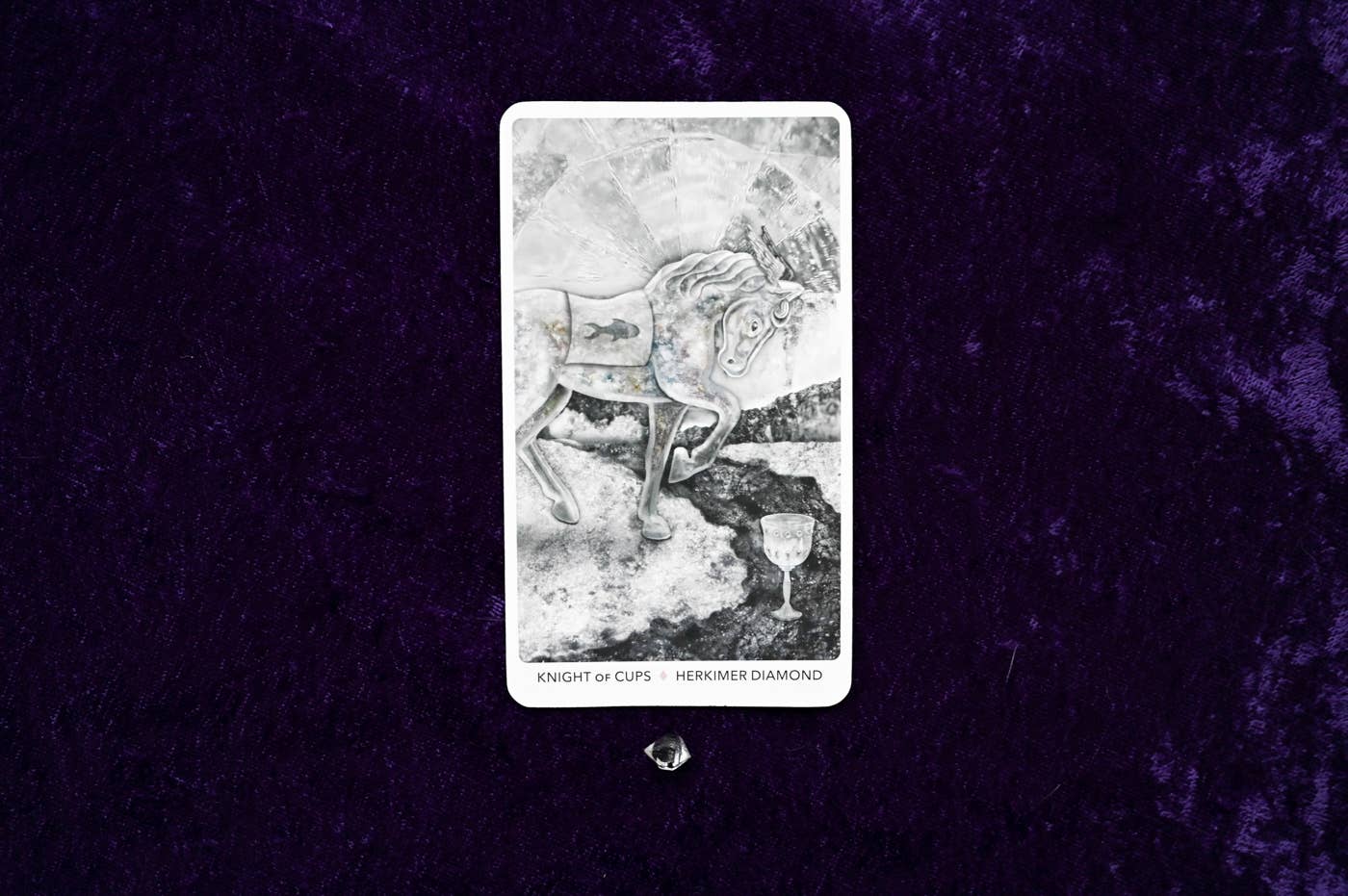 Crystal Keys Tarot: 78 Cards & 176-Page Full-Color Guidebook
