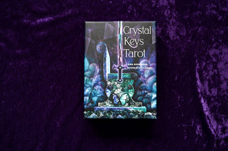 Crystal Keys Tarot: 78 Cards & 176-Page Full-Color Guidebook