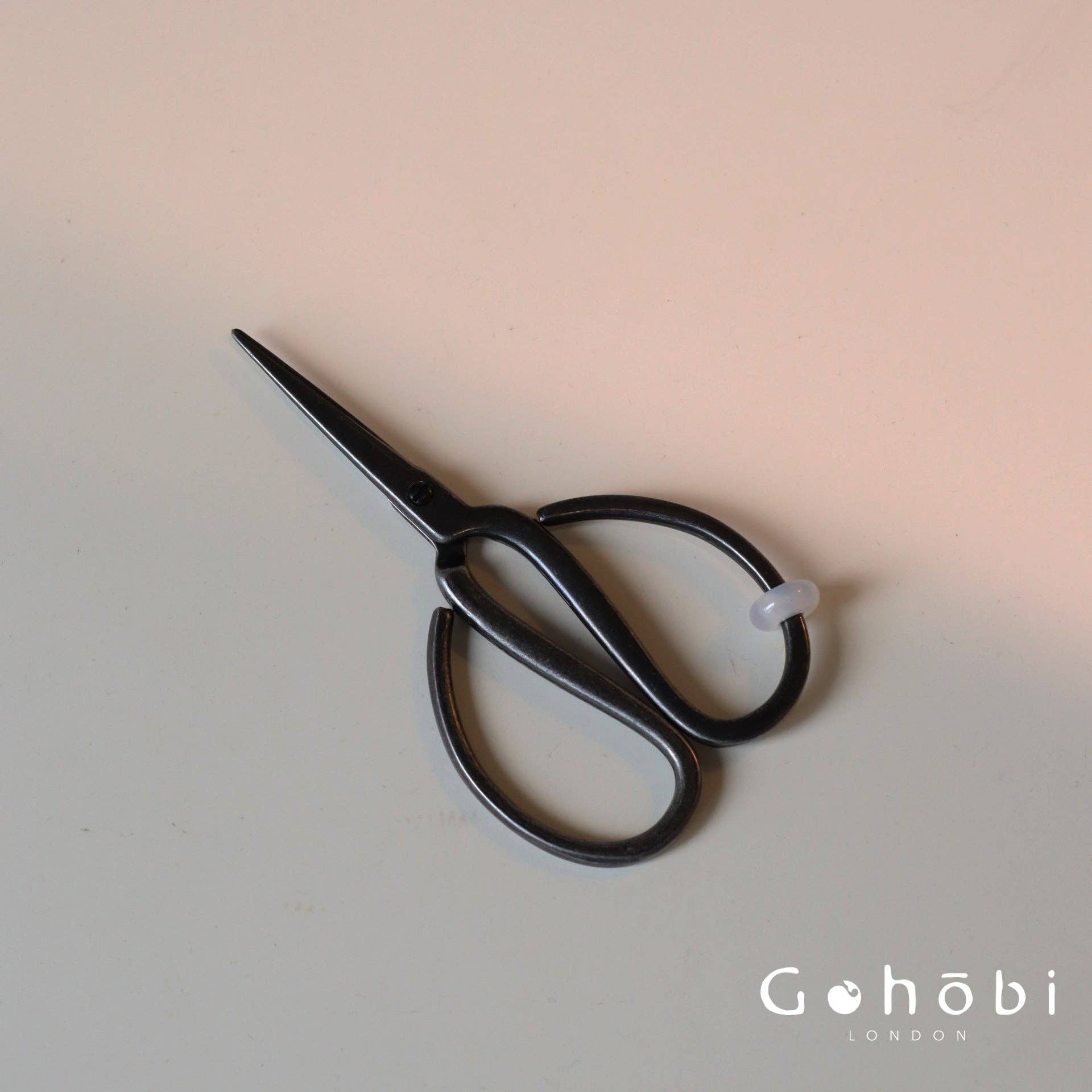 Gohobi Handmade Old Iron Tea Scissors – Portable Tea Ceremony Accessory: Light Green