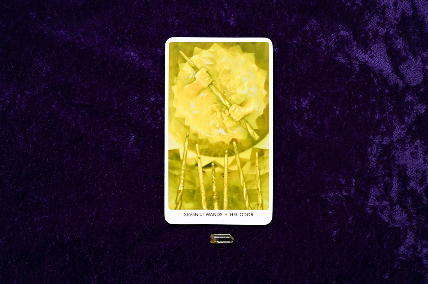 Crystal Keys Tarot: 78 Cards & 176-Page Full-Color Guidebook